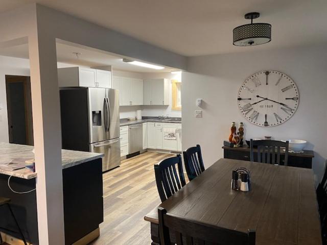 צ'רצ'יל Bears Den Guest House מראה חיצוני תמונה